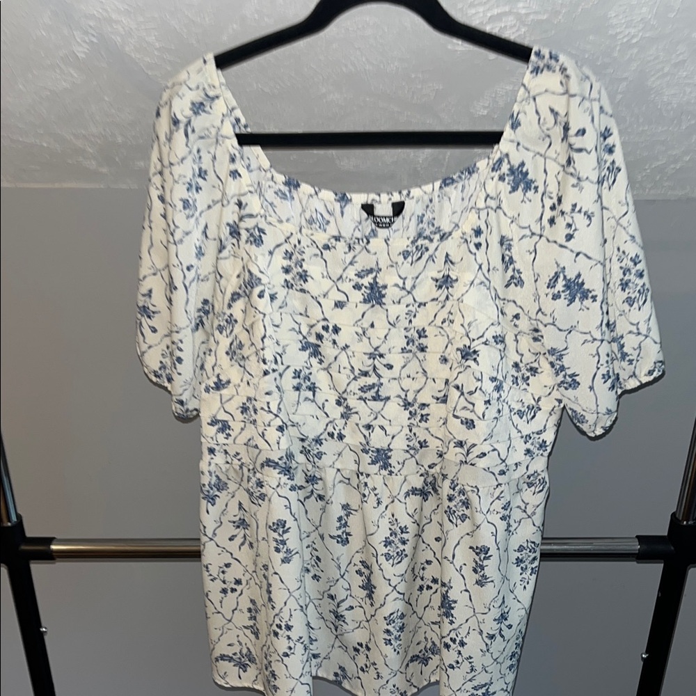 BloomChic Blue and White Floral Blouse